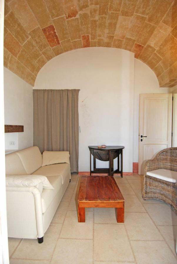 Апарт готель Casa Vacanze La Corte Торре-Вадо Екстер'єр фото
